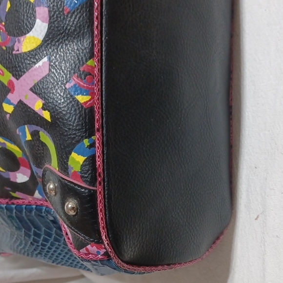 XOXO handbag - Picture 10 of 14